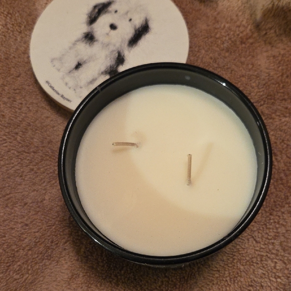 Sand & Fog NWT Sand & Paws 2 Wick Candle...blackberry Woods Sent - Picture 4 of 4